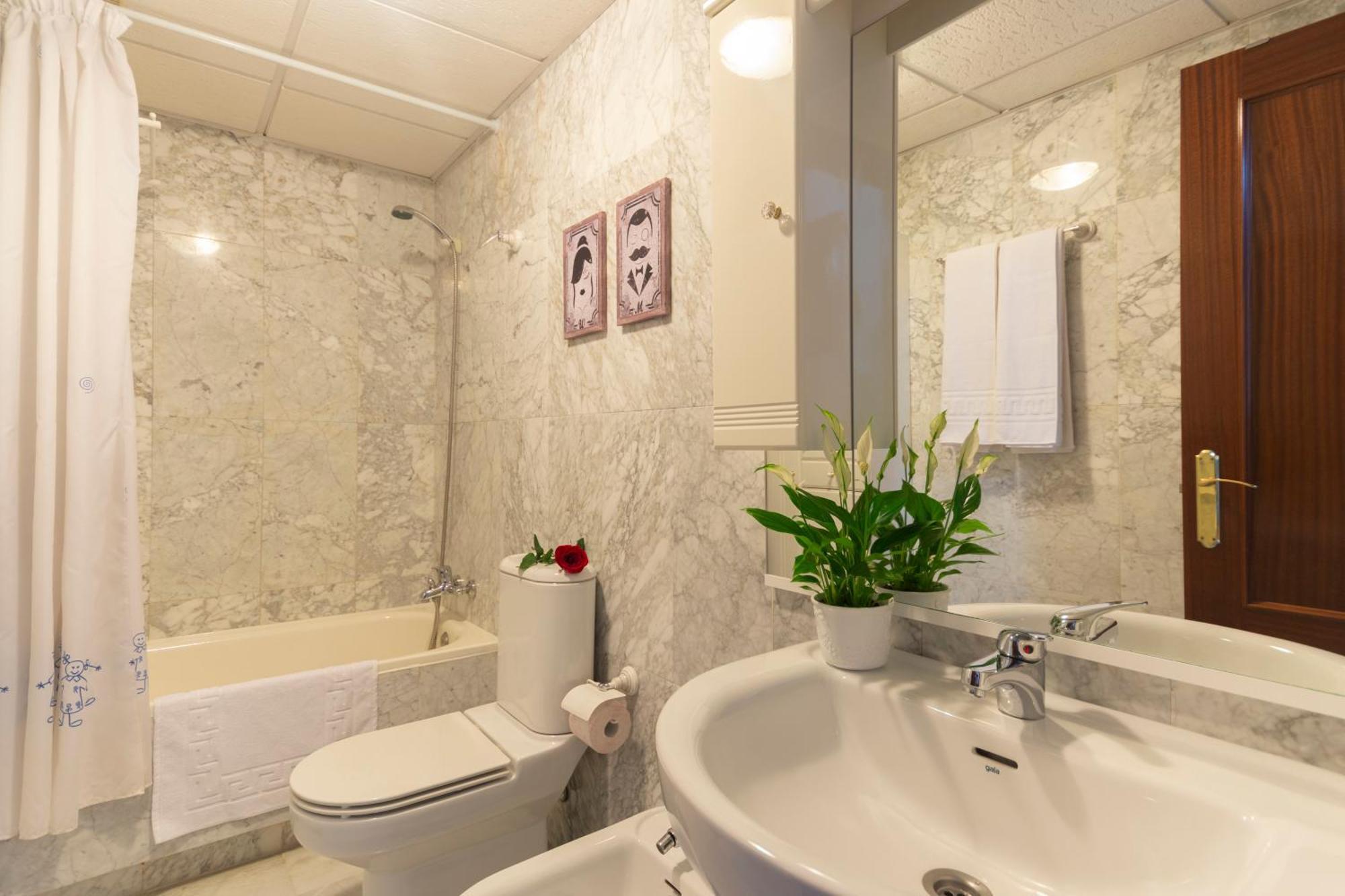 Apartamento Adultos Centro N V 1 Free Parking Granada Exterior foto
